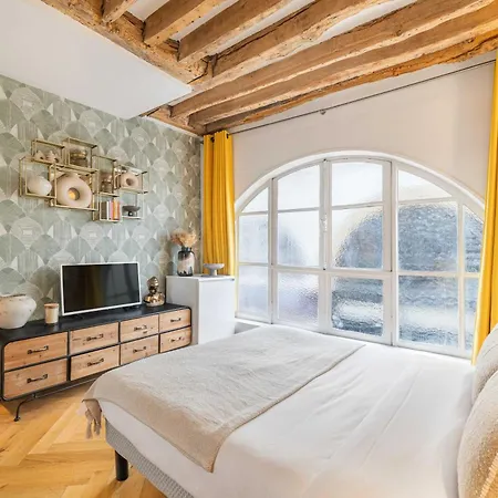 Apartment Superb Historical Next To Louvre And Opera